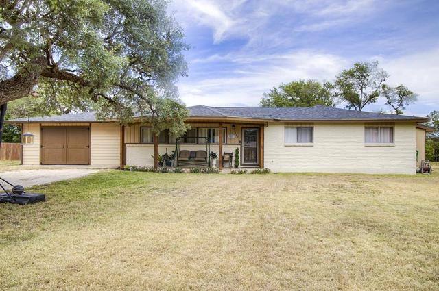 117 Hilltop Dr, Kerrville, TX 78028
