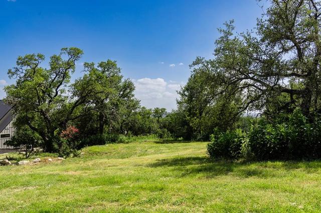 1010 Comanche Hills Dr, Kerrville, TX 78028