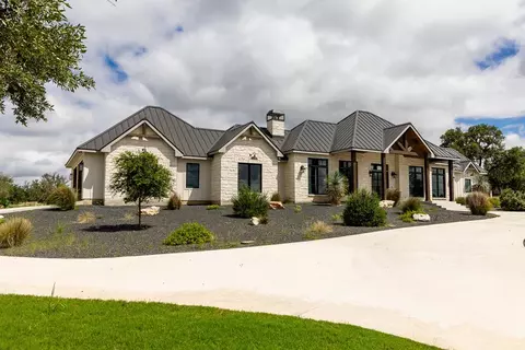 4108 Stone Creek Dr, Kerrville, TX 78028