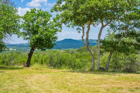 241 Old Hwy No 9, Comfort, TX 78013