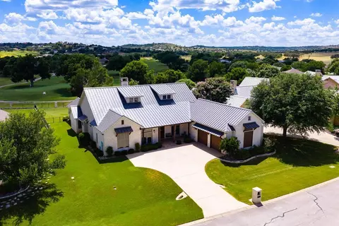 2907 Dry Hollow Dr, Kerrville, TX 78028
