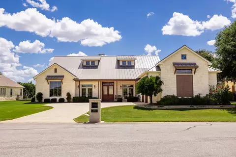 2907 Dry Hollow Dr, Kerrville, TX 78028