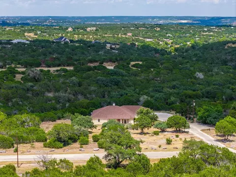 244 S Genesis, Kerrville, TX 78028