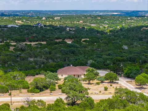 244 S Genesis, Kerrville, TX 78028