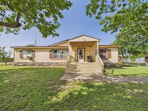 1983 Wendal-aherns Rd, Fredericksburg, TX 78624