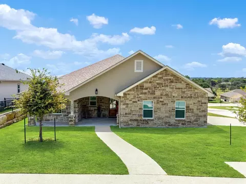 2007 N Valencia Dr, Kerrville, TX 78028