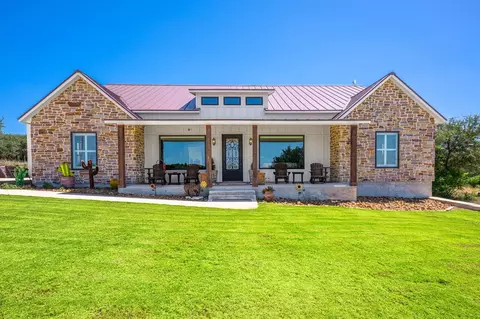 Exterior - 147 Gray Wolf, Blanco, TX 78606 photo 4 of 9