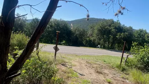 6309 N Us Hwy 83, Leakey, TX 78873