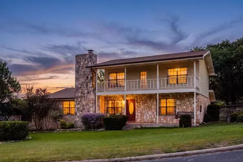 119 E Wood Ridge Dr, Kerrville, TX 78028