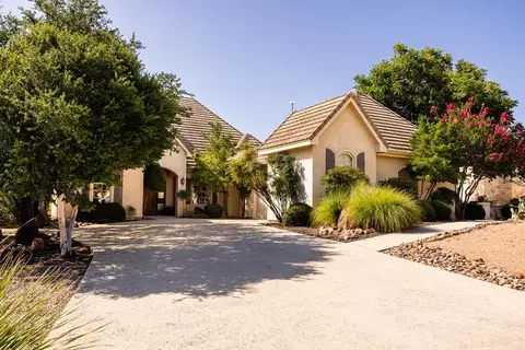 3520 La Cumbre Dr, Kerrville, TX 78028
