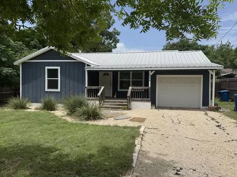 804 Clay St, Kerrville, TX 78028