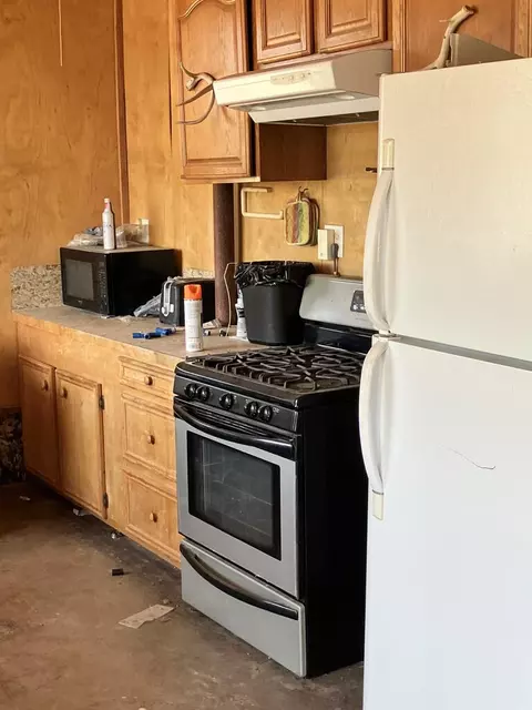Kitchen - 6729 Kc 210, Junction, TX 76849 photo 8 of 10