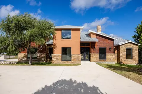 114 Cr 2729, Mico, TX 78056