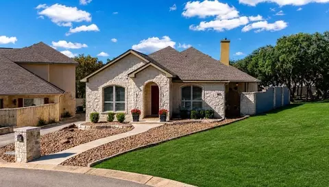 150 St Andrews Loop, Kerrville, TX 78028