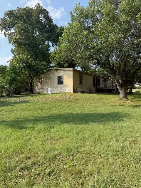 172 Sleepy Hollow Cir, Kerrville, TX 78028