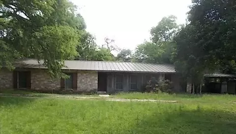 214 Lakeway Dr, Kerrville, TX 78028