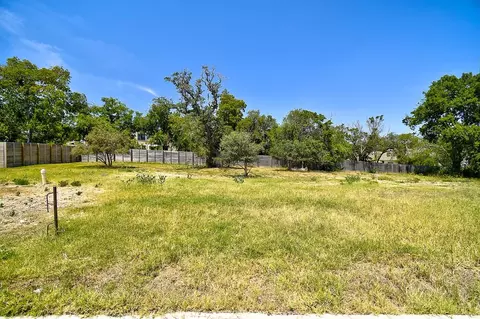 522 Conner Ct, Kerrville, TX 78028