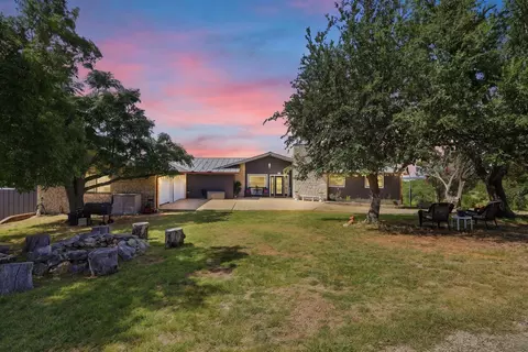 862 N Indian Creek Loop, Kerrville, TX 78028