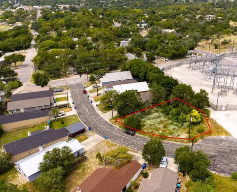 160810 Woodside, Kerrville, TX 78028