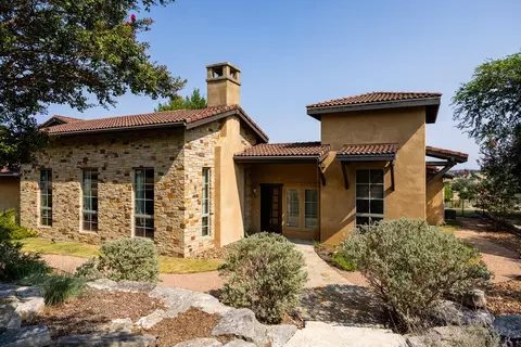 3509 Trail Head Dr, Kerrville, TX 78028