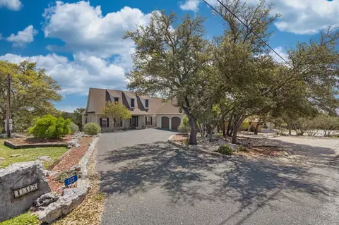 132 Crockett Dr, Kerrville, TX 78028
