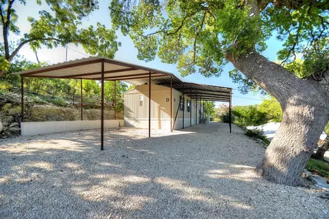 110 Garner Dr, Kerrville, TX 78028