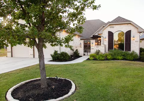 3140 Pinnacle Club Dr, Kerrville, TX 78028
