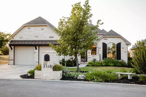 3140 Pinnacle Club Dr, Kerrville, TX 78028