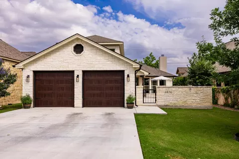 2876 Rock Barn Dr, Kerrville, TX 78028