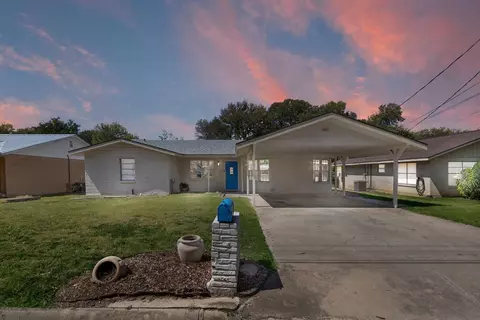 1107 Donna Kay Dr, Kerrville, TX 78028