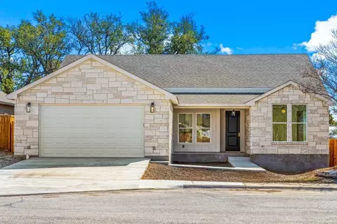 301 Bow Dr, Kerrville, TX 78028
