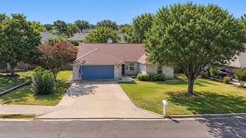 125 Caribou Ln, Kerrville, TX 78028