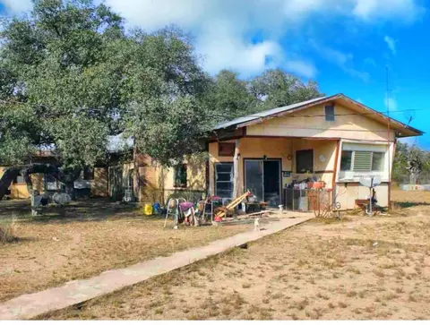 648 Cr 389, Camp Wood, TX 78833