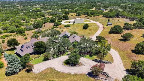 160 Live Oak, Kerrville, TX 78028