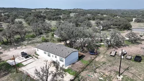 3180 Cr 551, Rocksprings, TX 78880