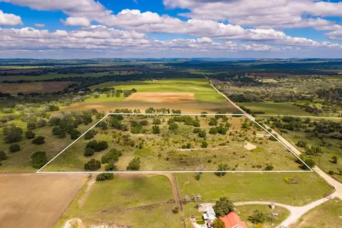3145 N Grape Creek Rd, Fredericksburg, TX 78624