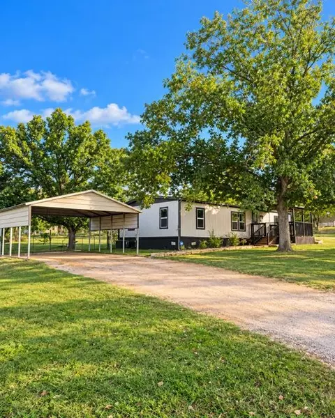 178 N Sleepy Hollow Cir, Kerrville, TX 78028