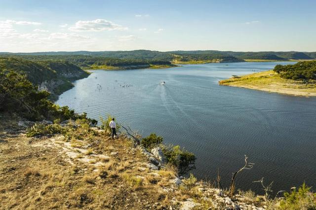 Undisclosed Undisclosed, Mico, TX 78056 | MLS# 125809 | 29 Photos - Movoto