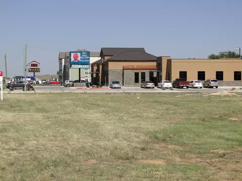 2501 W Loop 289, Lubbock, TX 79407 photo 3