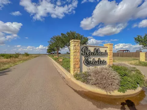 6787 Trump Ct, Ropesville, TX 79358