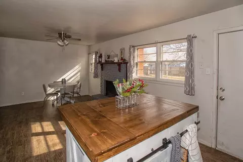1908 E Colgate St, Lubbock, TX 79403 photo 8