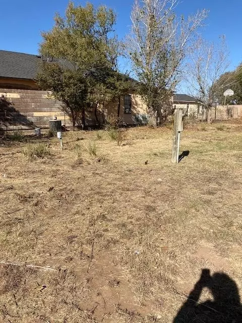 327 E 88th St, Lubbock, TX 79404 photo 5