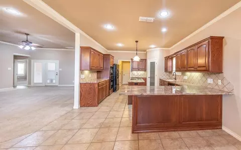 6111 76th St, Lubbock, TX 79424 photo 8