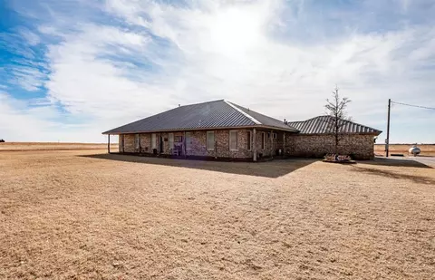 4514 E Fm 41, Slaton, TX 79364 photo 2
