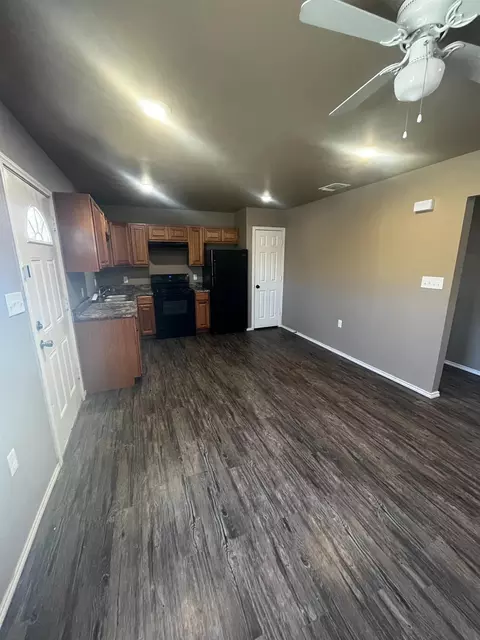 2811 E 2nd St, Lubbock, TX 79403 photo 3