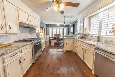 4720 78th St, Lubbock, TX 79424 photo 4