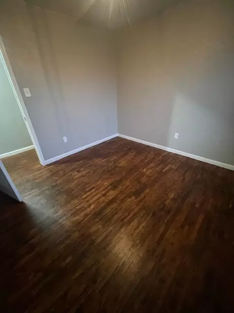 512 E 37th St, Lubbock, TX 79404 photo 9