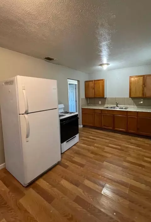 512 E 37th St, Lubbock, TX 79404 photo 7