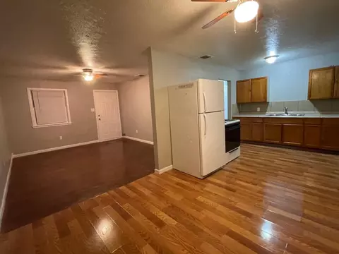 512 E 37th St, Lubbock, TX 79404 photo 22