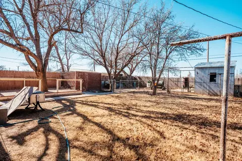 2203 Kokomo, Plainview, TX 79072 photo 22